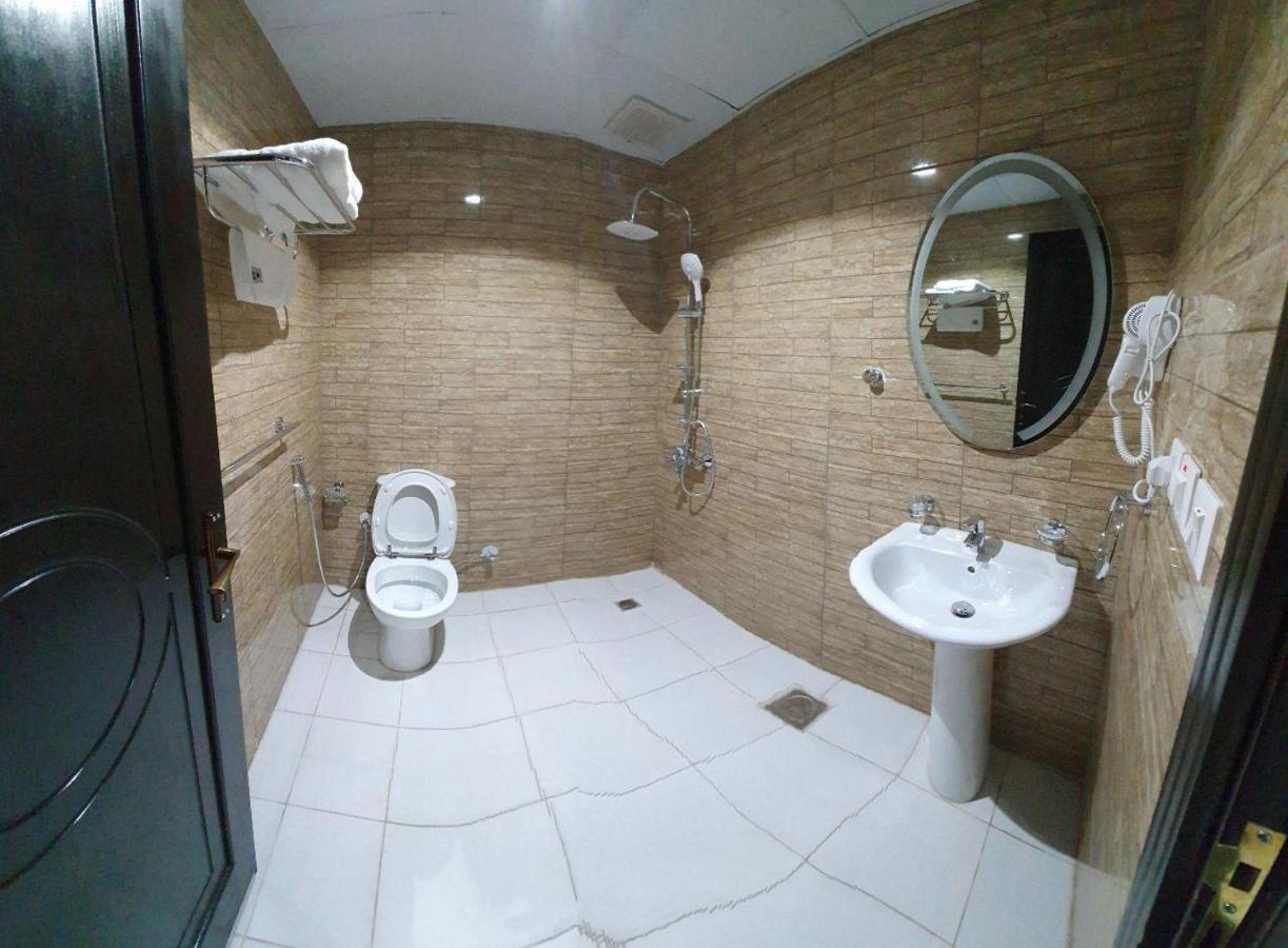 Hotel Ezwa House 3*