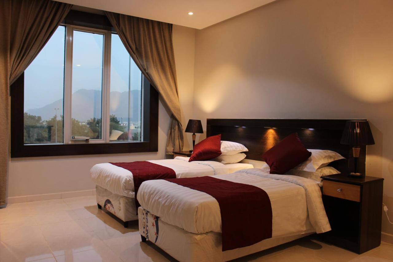 Ezwa House Hotel