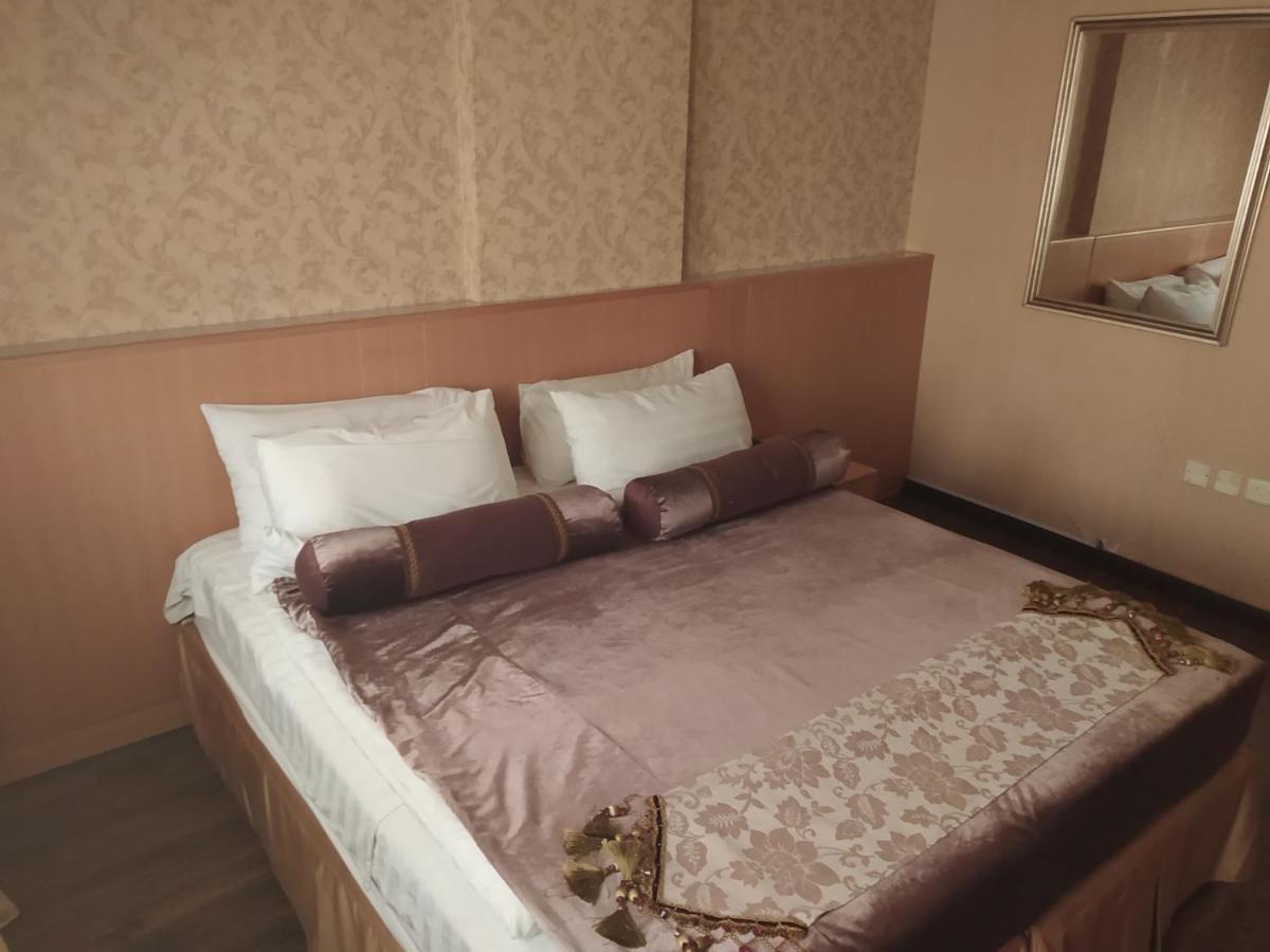 Meral Hotel