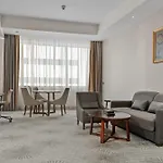 Holiday Suites Al Azizia