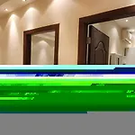 شقة بثلاث غرف نوم وصالة