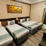 عفراء سويتس