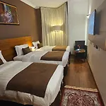 Deluxe Rooms In , Nour Al Thuria