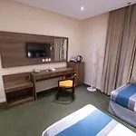 فندق ودام 4 العزيزية