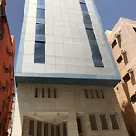 Nadir Plaza