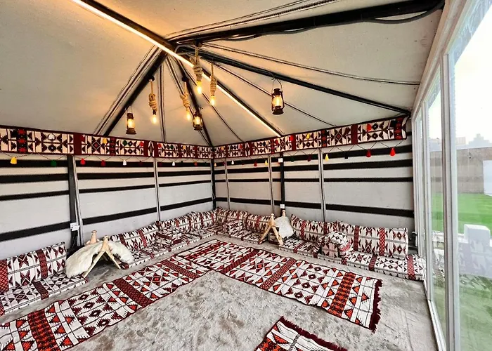 منتجع ومخيم الشداد الفاخر Ahshdad Luxury Camp & Resort