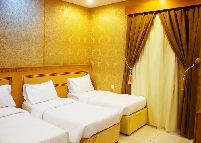 Golden Lamar Hotel