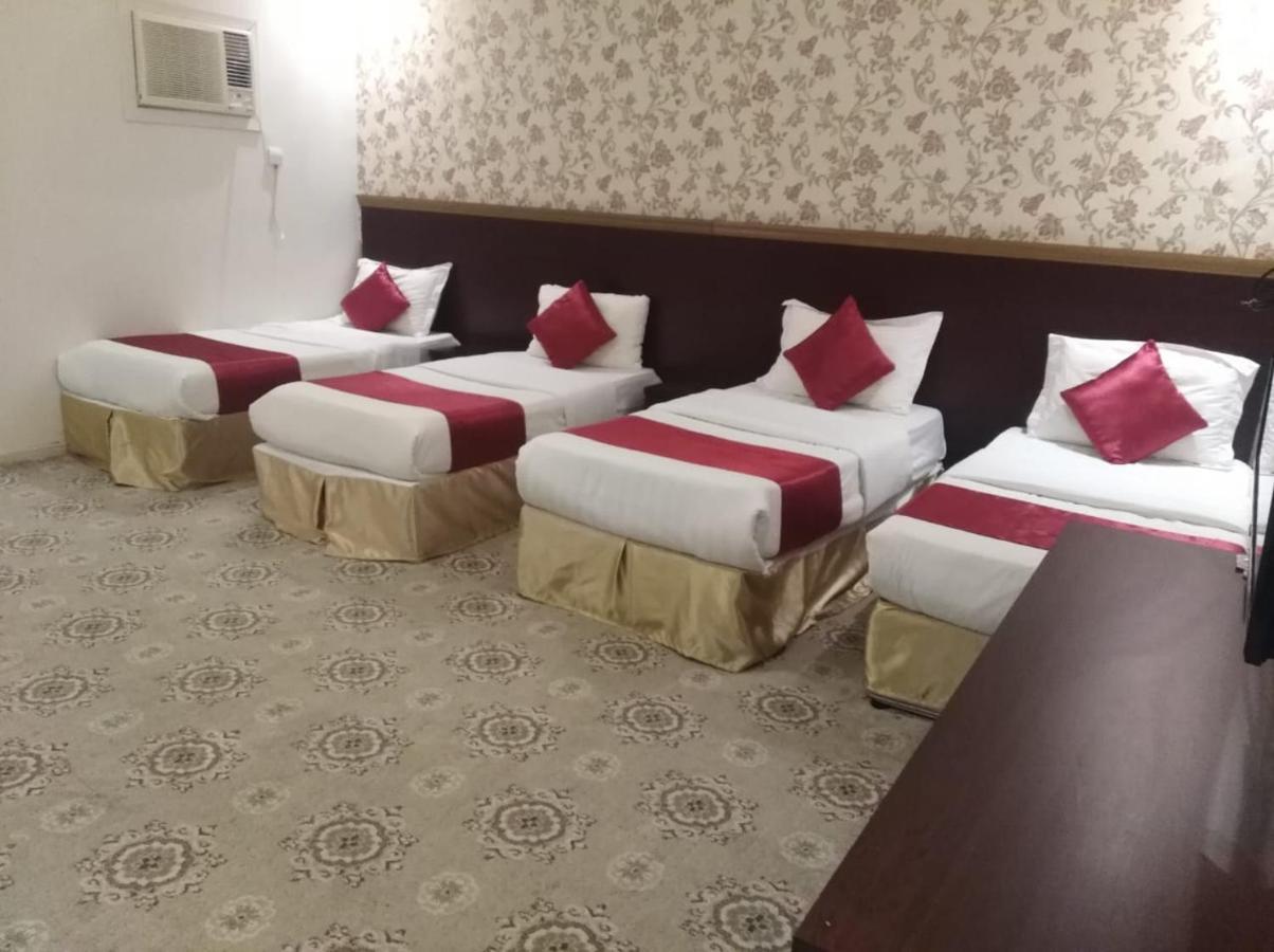 Soroor Al Yasser Capsule hotel