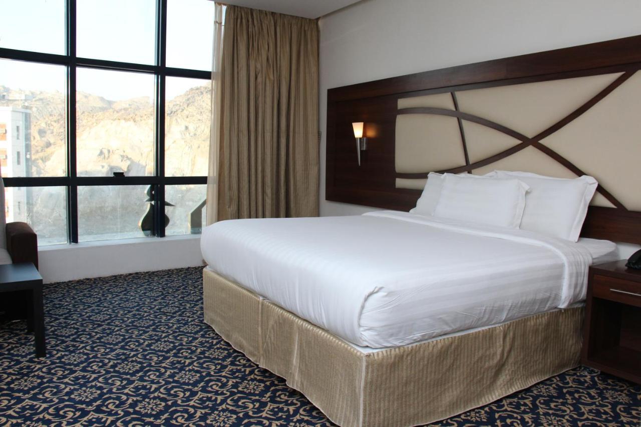 Zewar Al Mashaer Al Qasr Hotel