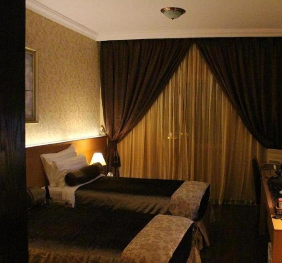 Meral Hotel