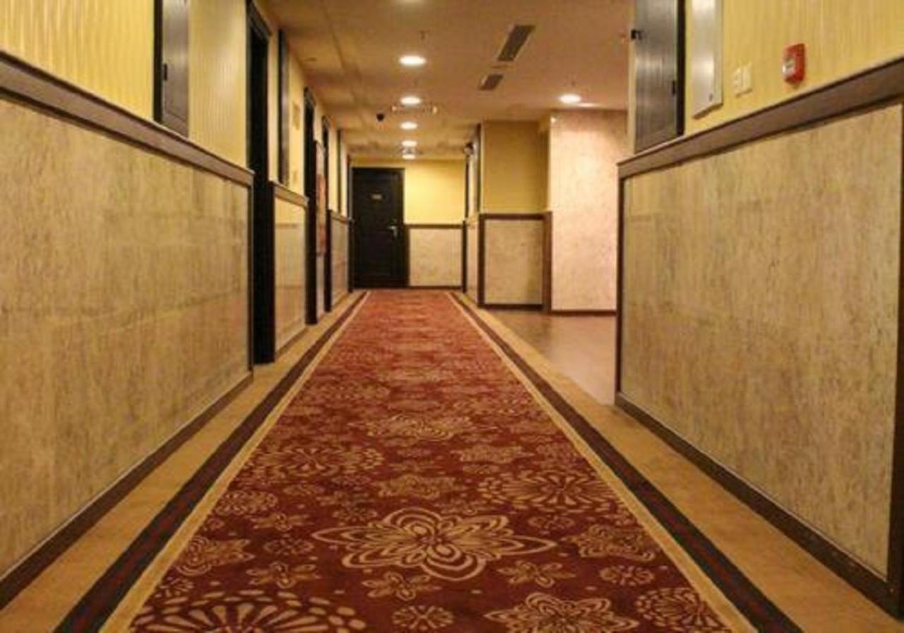 Meral Hotel