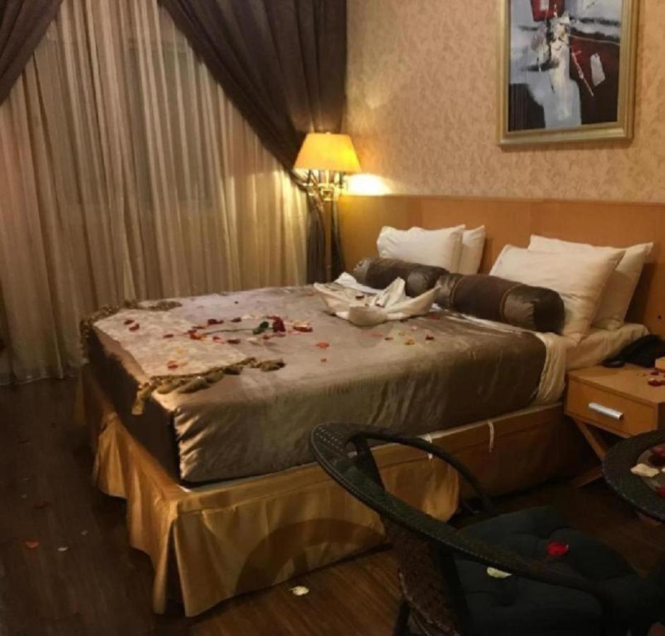 Meral Hotel