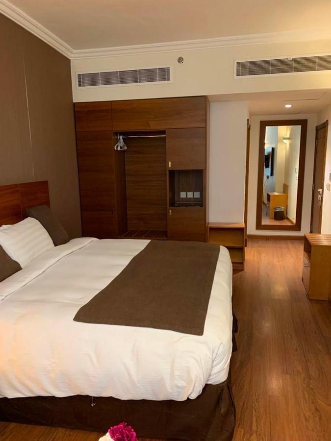 Nour Al Thuraya Ajyad Hotel