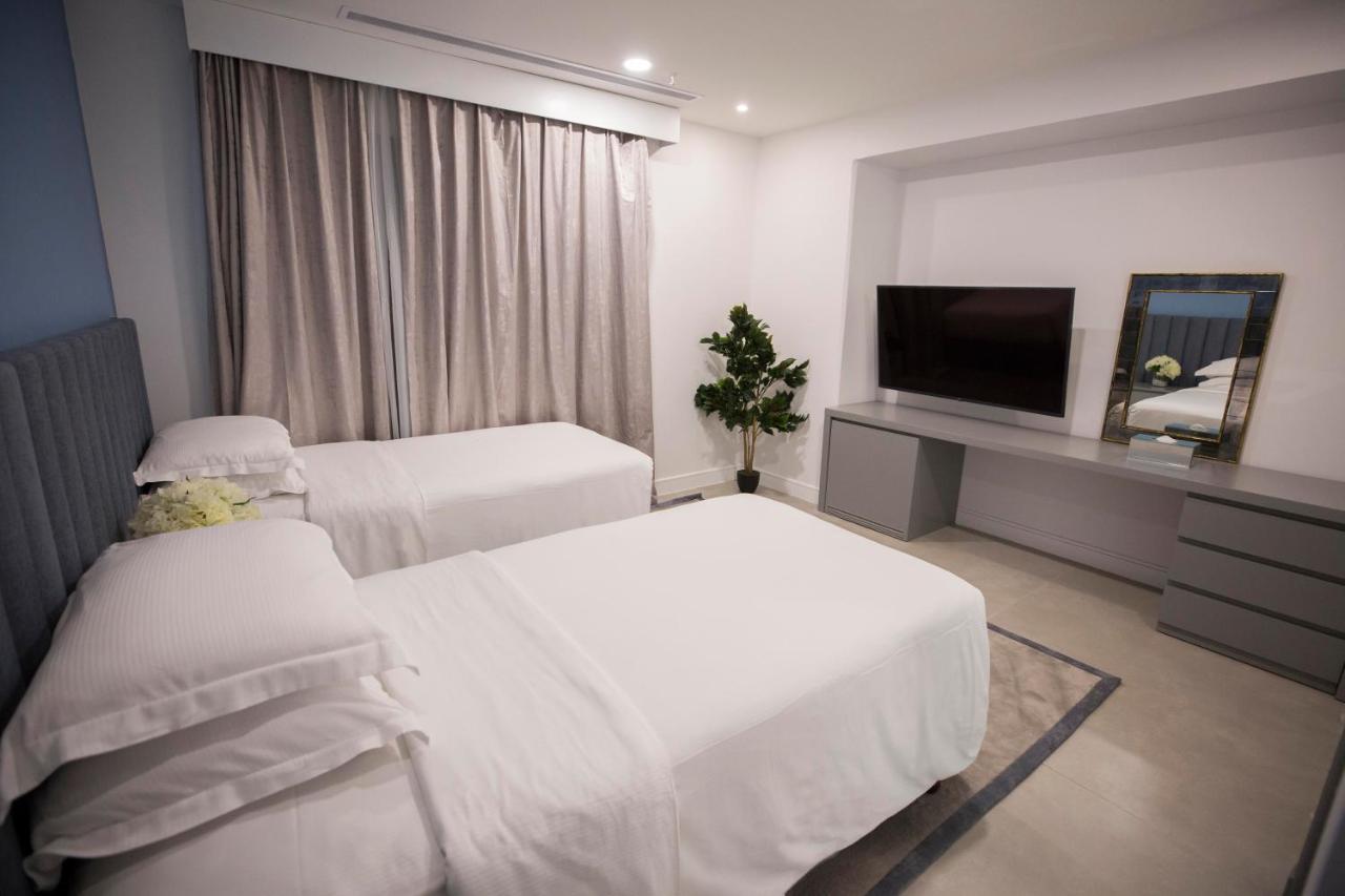 Exclusive 3- Bedroom With Panoramic Haram And Kaaba View By Luxury Explorers Collection * Mecca