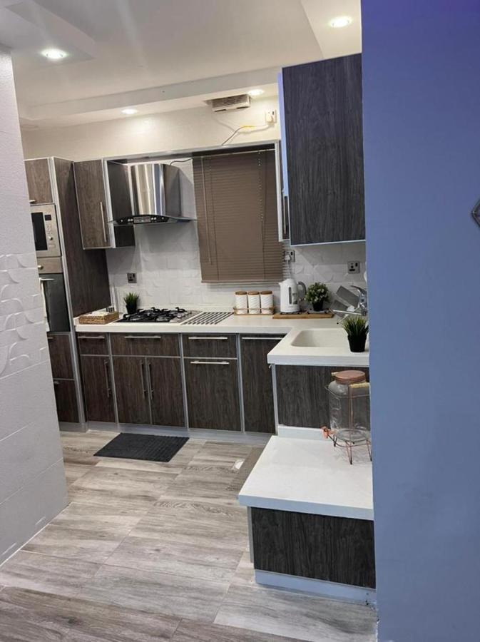 Apartment نصف القمر *