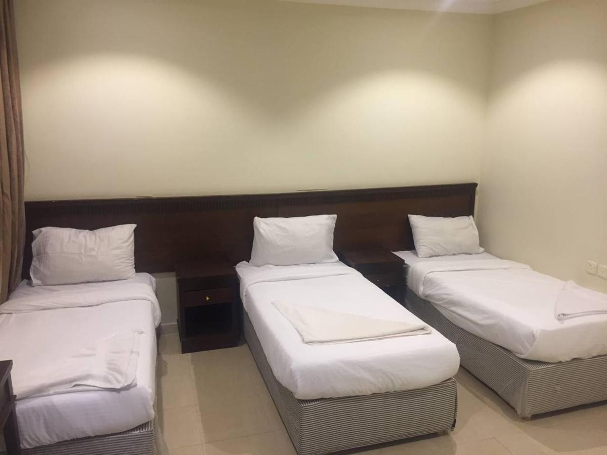 فندق الخلفاء توصيل للحرم Hotel