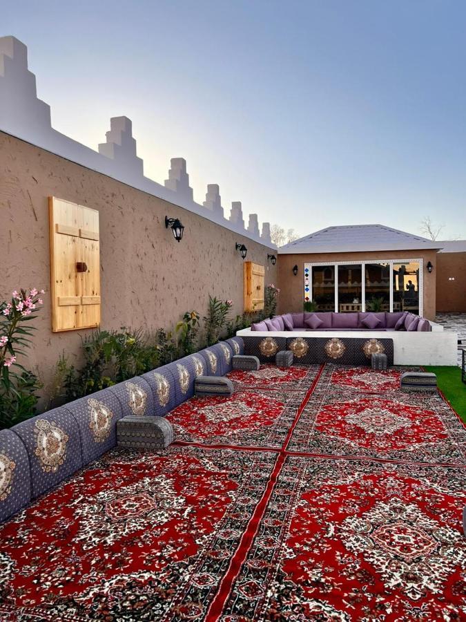 منتجع ومخيم الشداد الفاخر Ahshdad Luxury Camp &