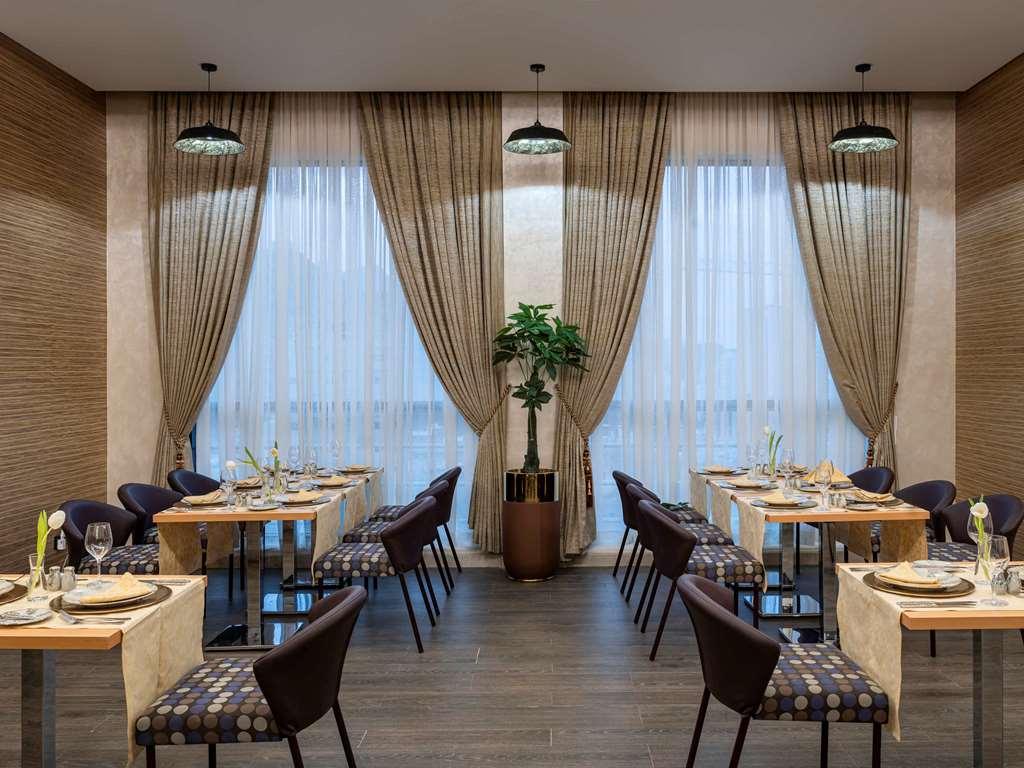 Novotel Makkah Thakher Hotel