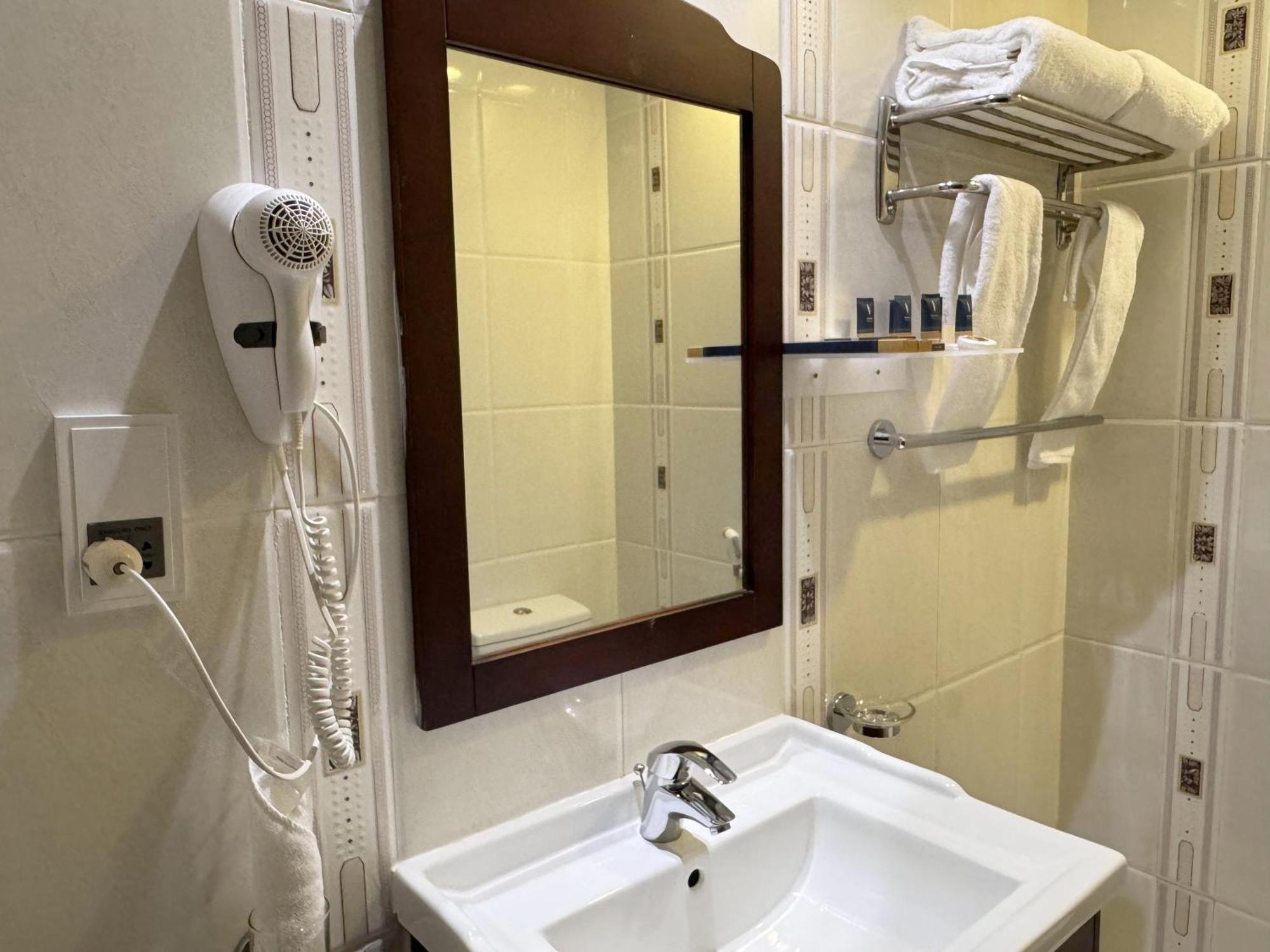 Al Rayyan Makiya Towers 3 Hotel