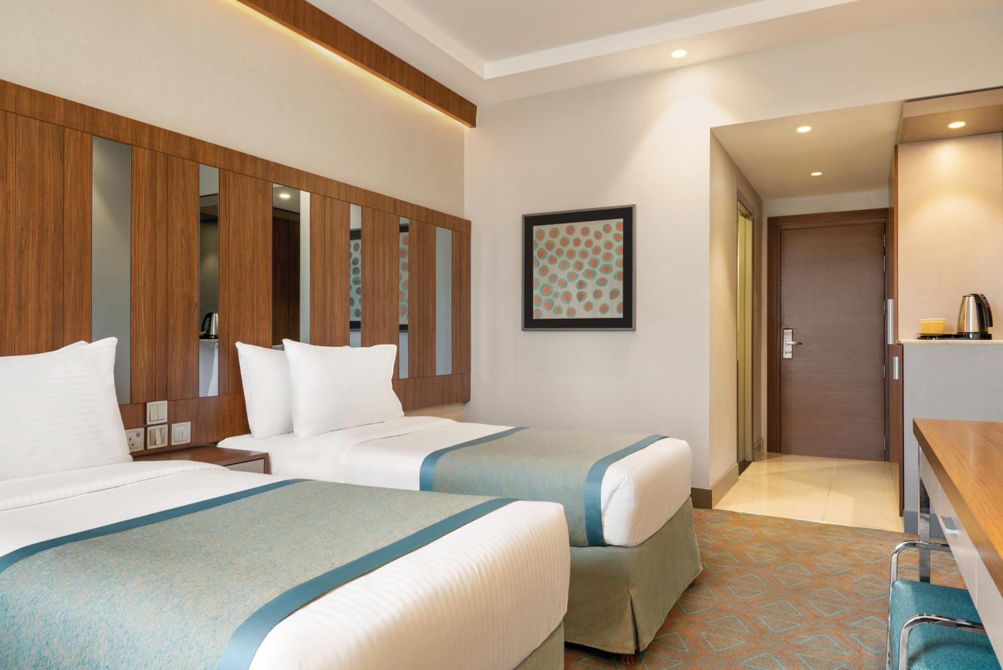 Hotel Ramada By Wyndham Makkah Zad Al Tayseer 3*