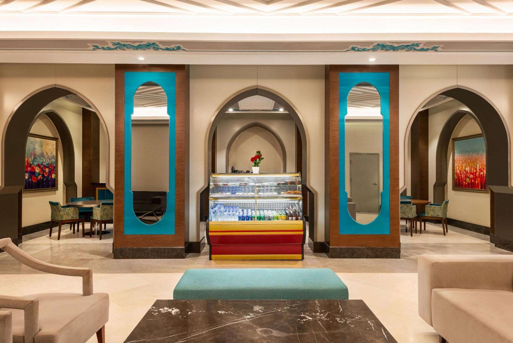 Ramada By Wyndham Makkah Zad Al Tayseer Hotel 3*