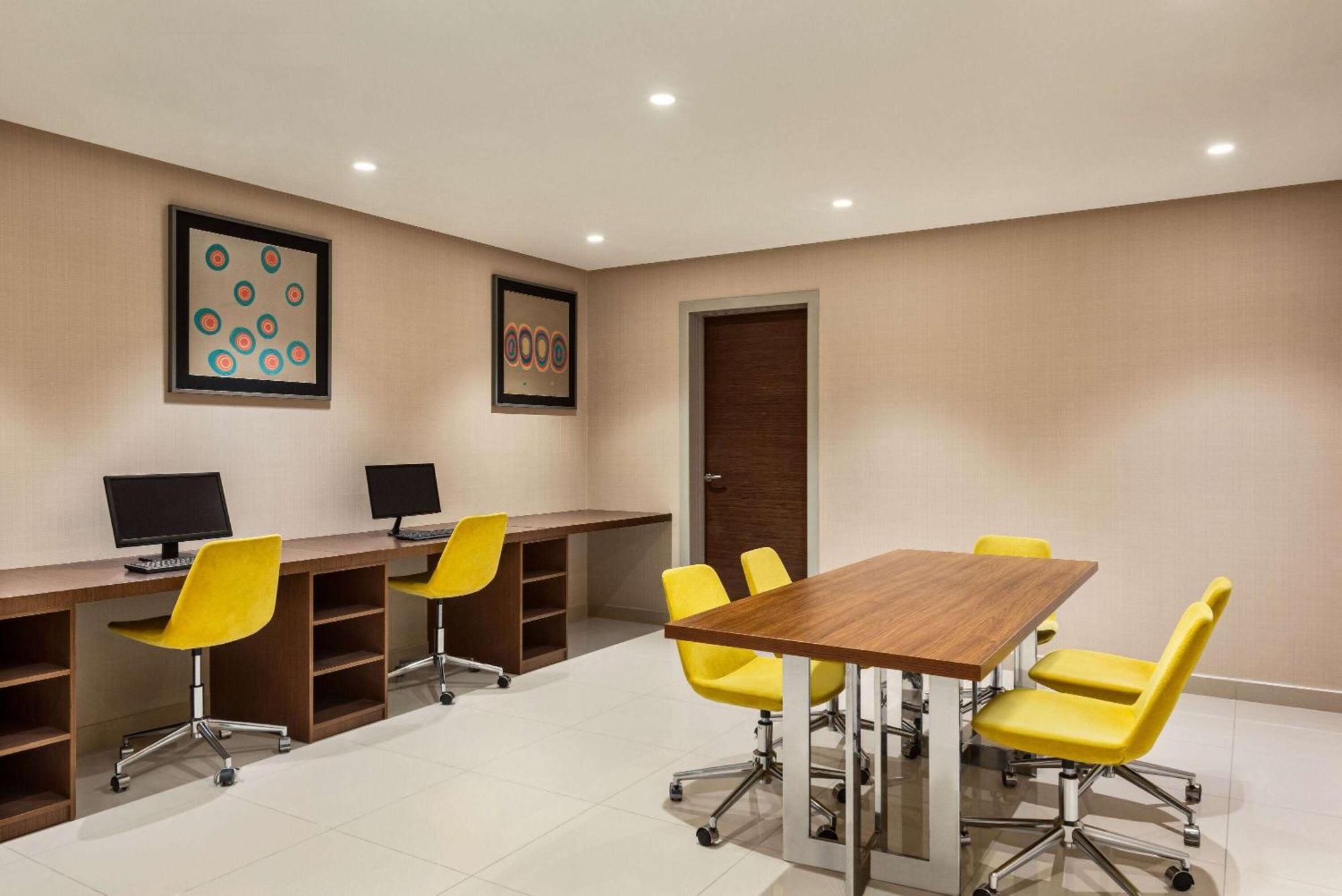 Hotel Ramada By Wyndham Makkah Zad Al Tayseer