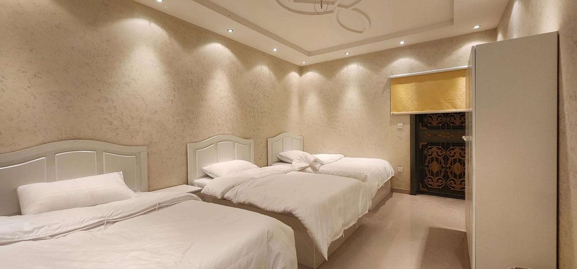 Apartment بثلاث غرف نوم وصالة