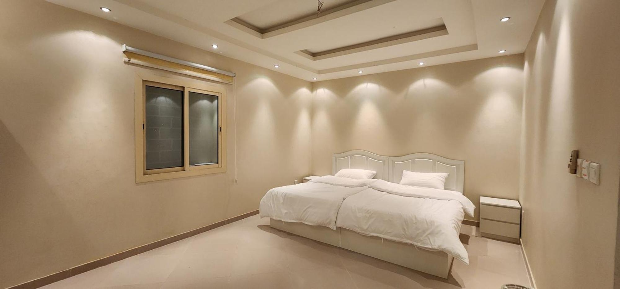 بثلاث غرف نوم وصالة Apartment *