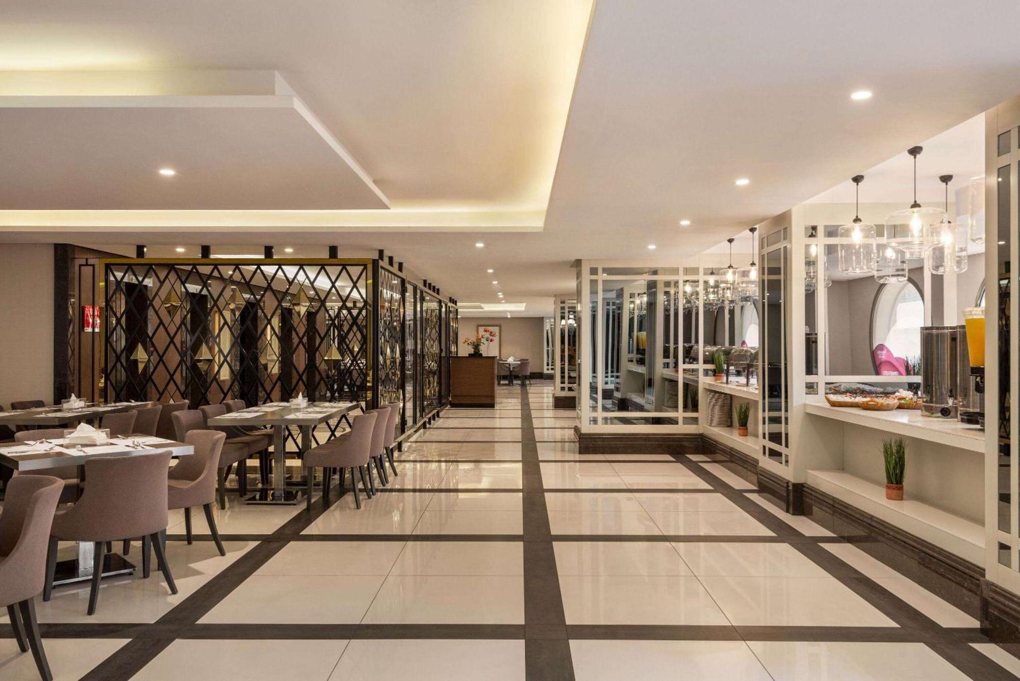 Ramada By Wyndham Makkah Zad Al Tayseer Hotel 3*