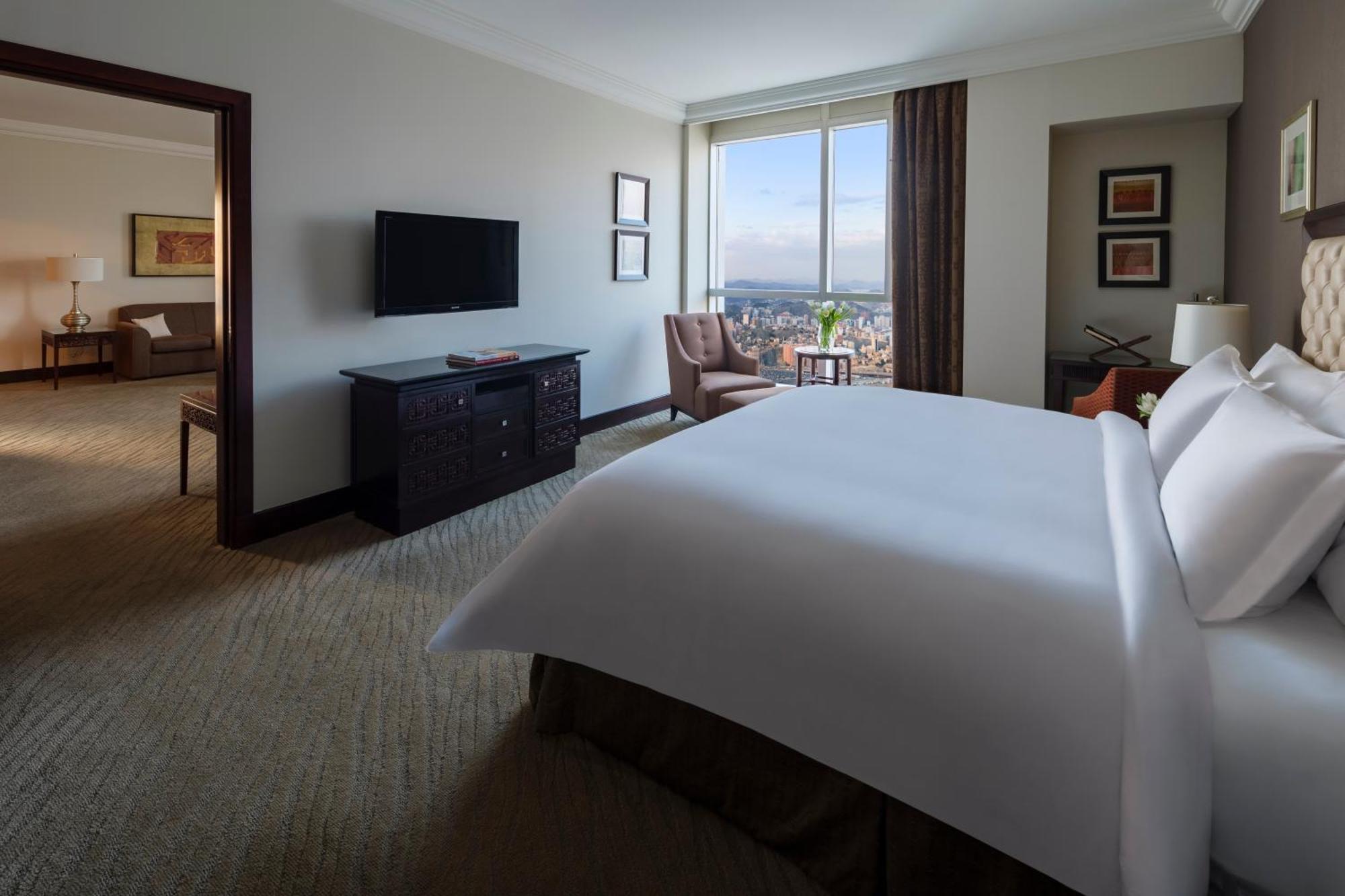 Makkah Clock Royal Tower, A Fairmont 5* Mecca