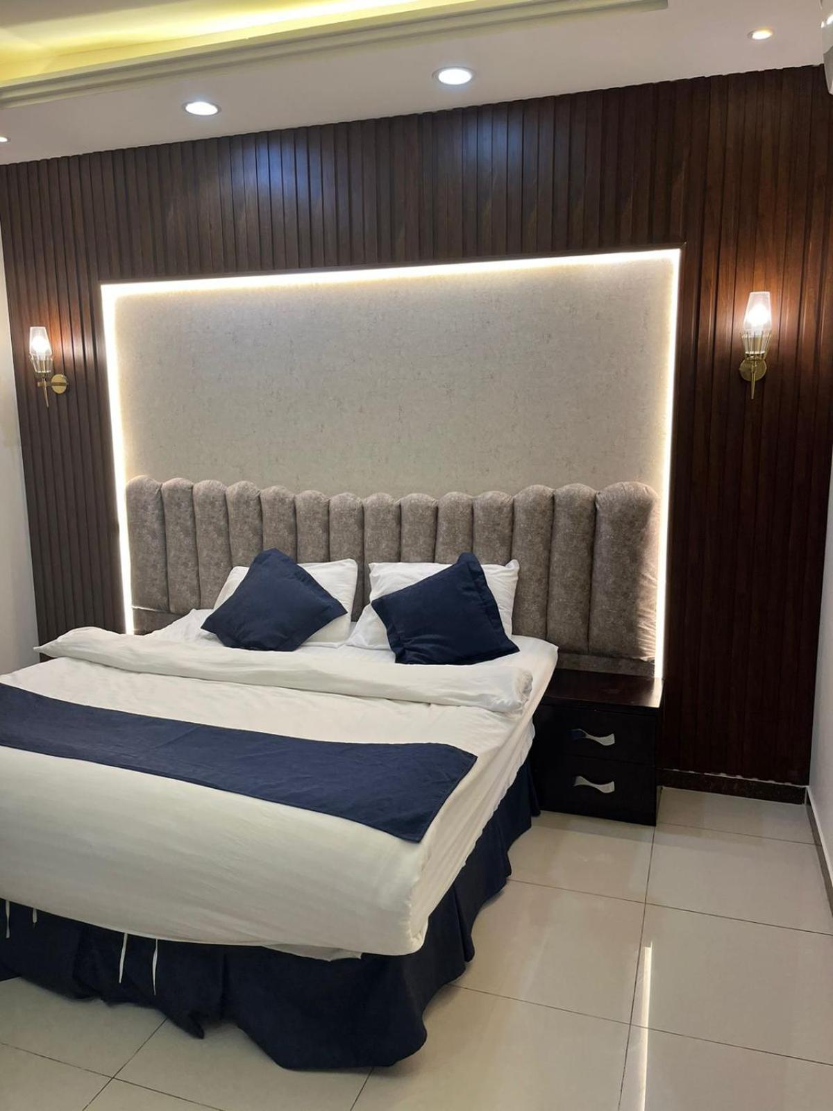 Rekaz Aparthotel