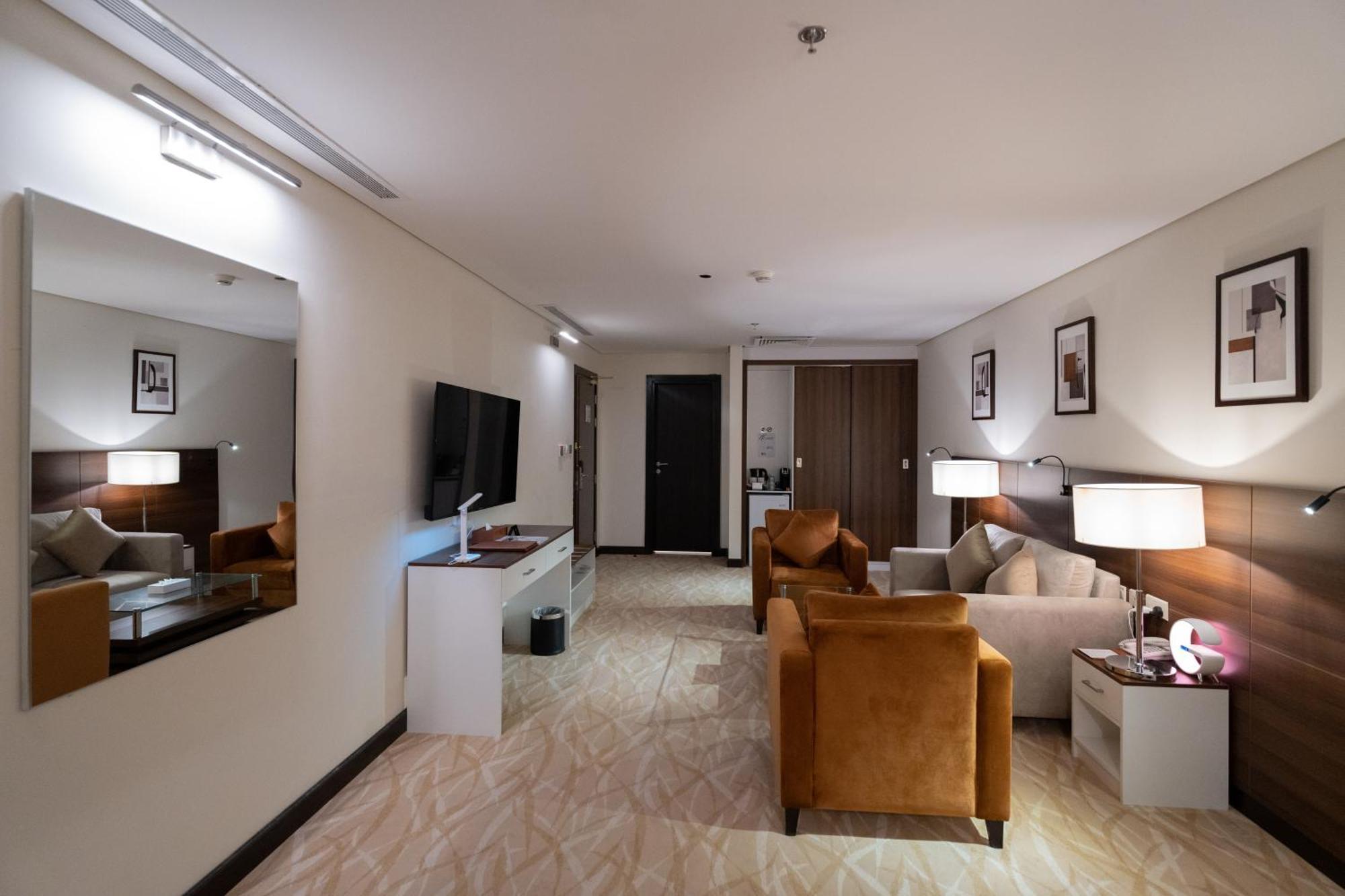 Sun & Moon Bacca Hotel