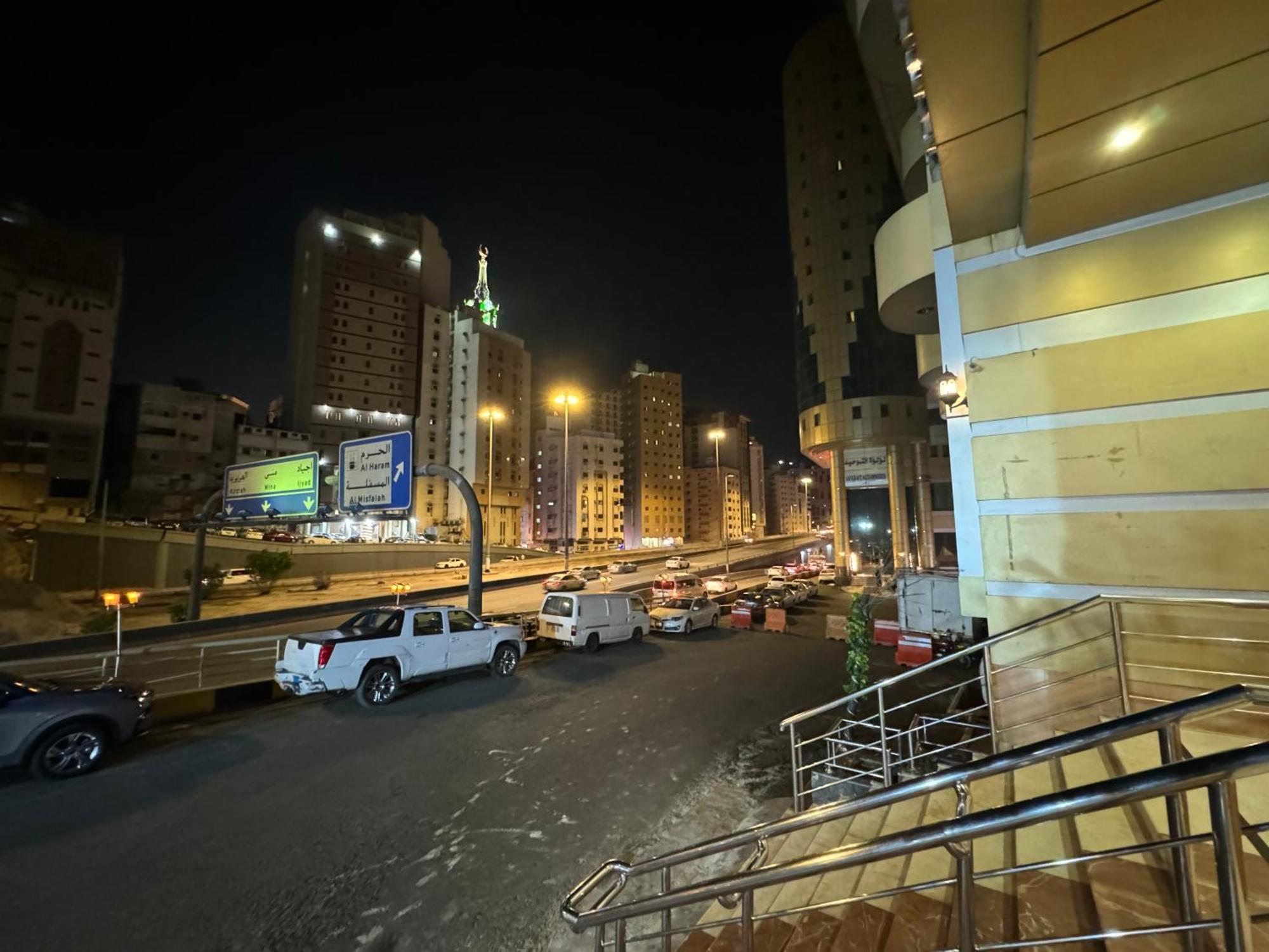 Loaloat Al Tawhid Hotel