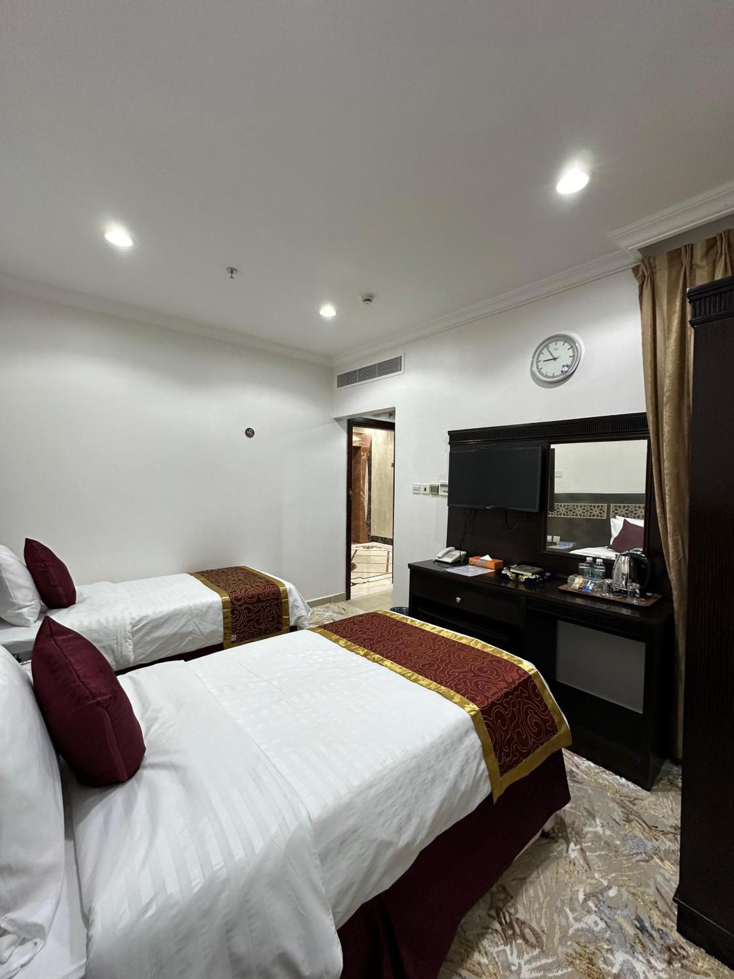 Nuzha Sqaure Hotel
