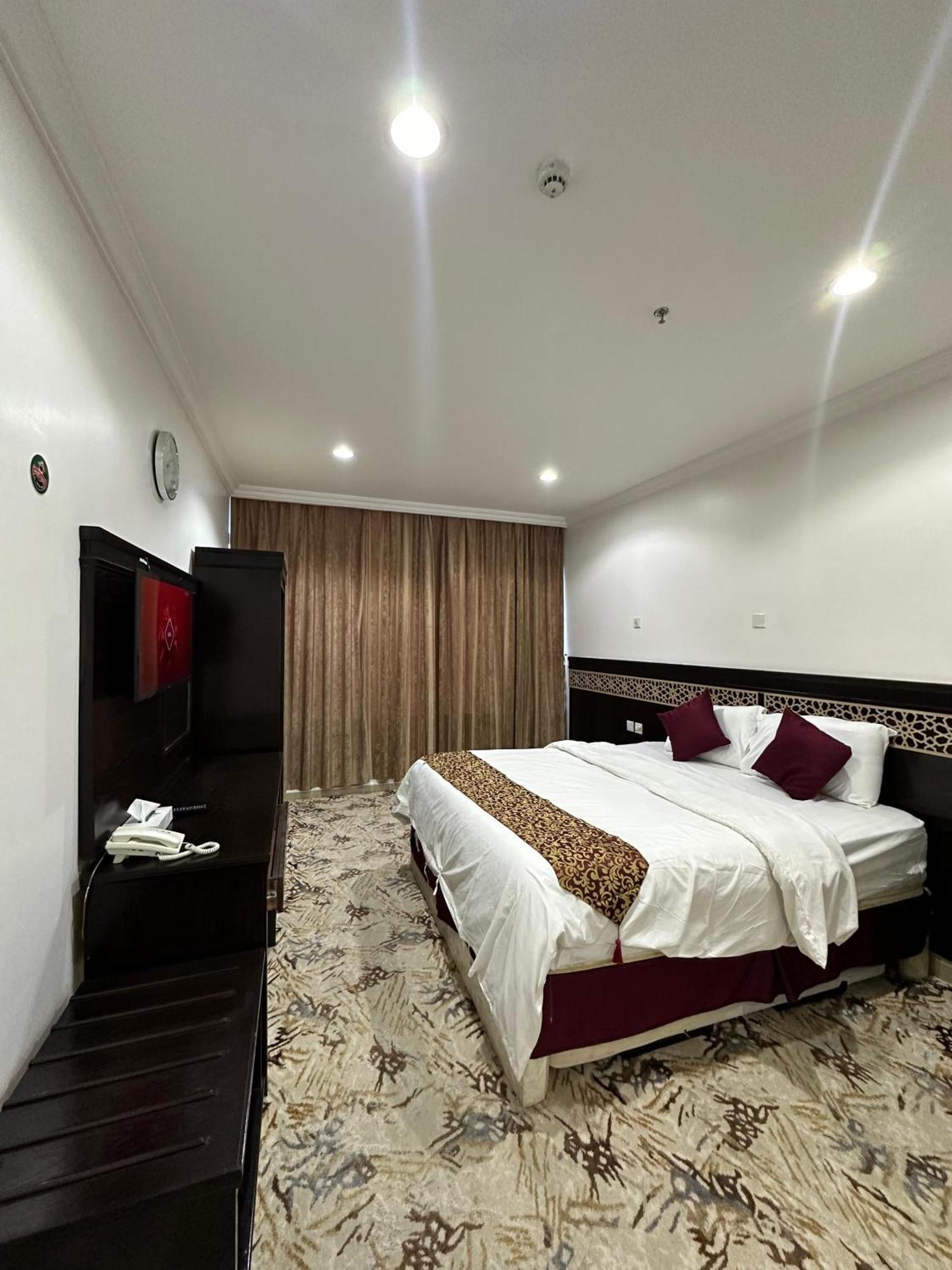 Nuzha Sqaure Hotel