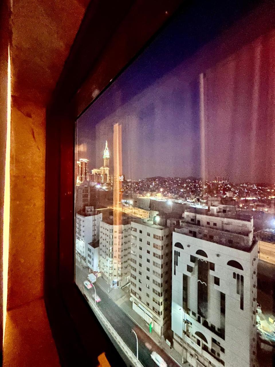 Knooz Aldiafah *