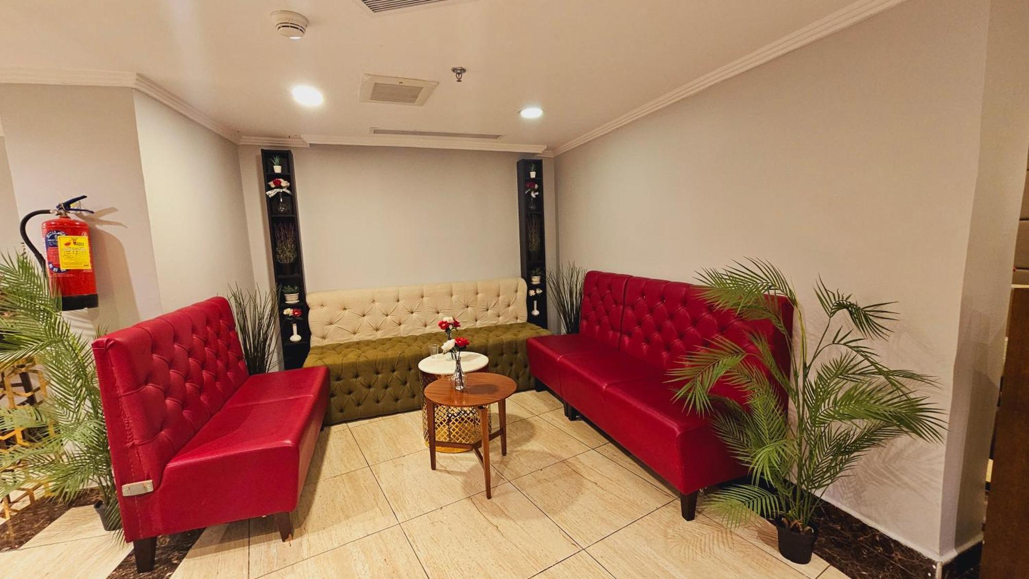 Deluxe In , Nour Al Thuria Apartment *