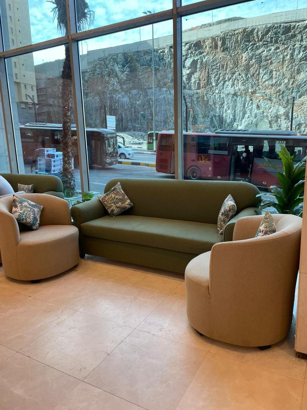 Nawazi Towers 3*