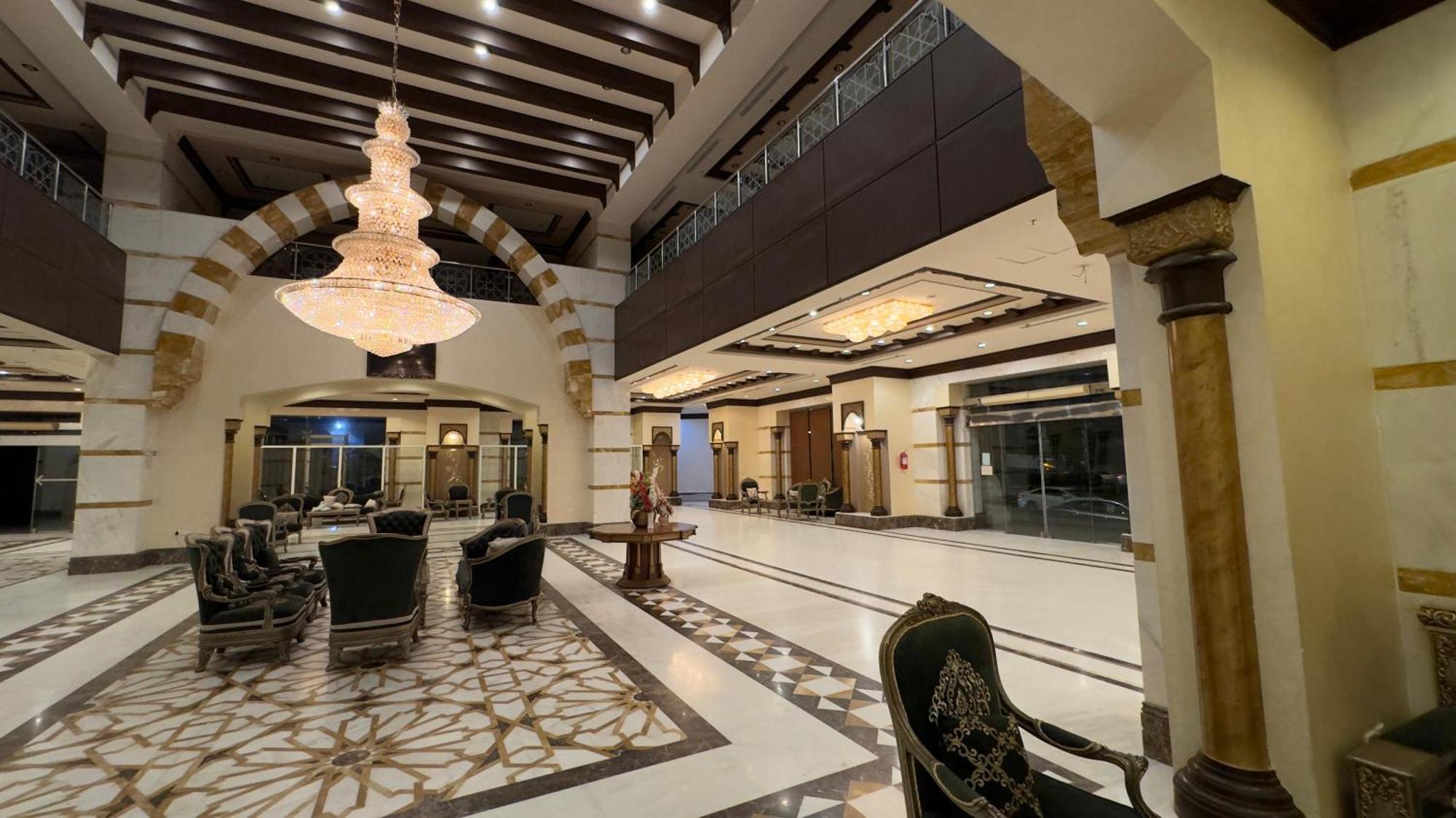 Laba Darna Al Azizia Hotel *