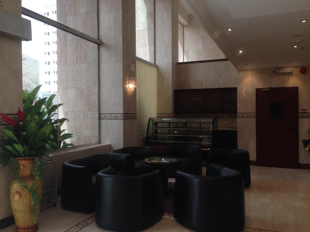 Hotel Reda Plaza