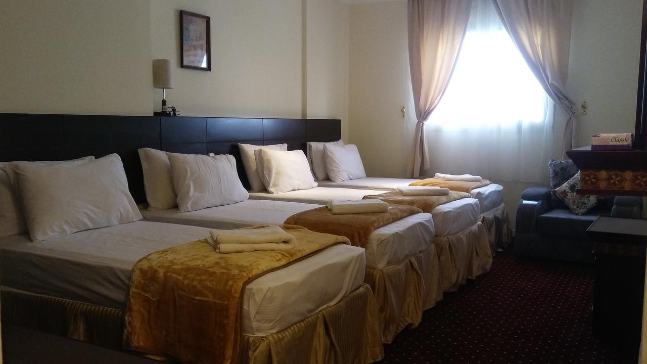 Haila Inn Azizeya