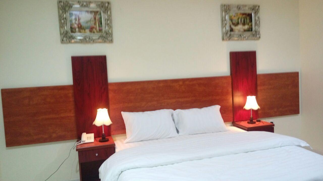 Suites & Mecca