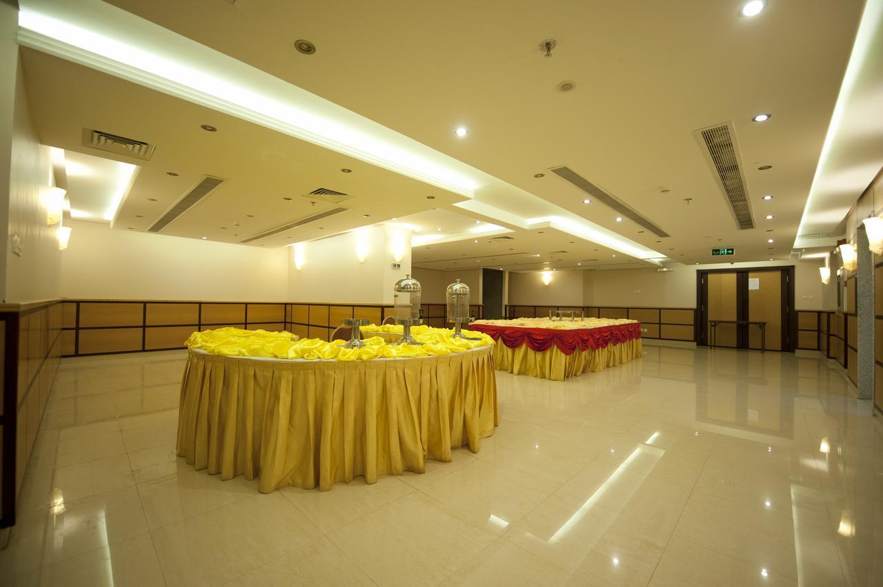 Hotel Al Fajr Al Badea 5 *