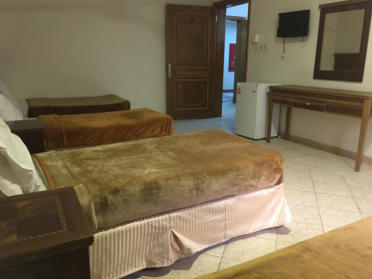 Hotel Konoz Al Azizia Mecca