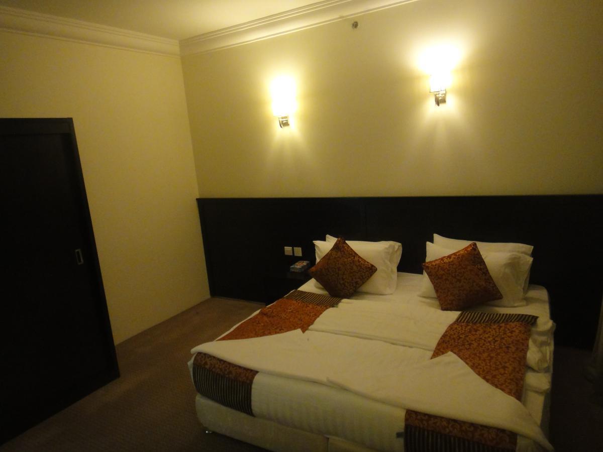 Abaad Al Noor Hotel 3*