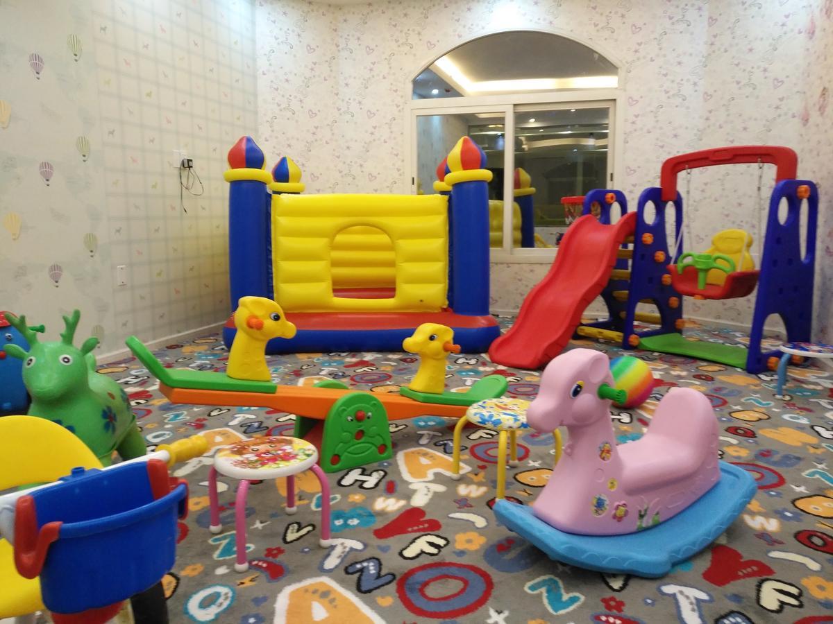 Aparthotel Crown Glory Suites