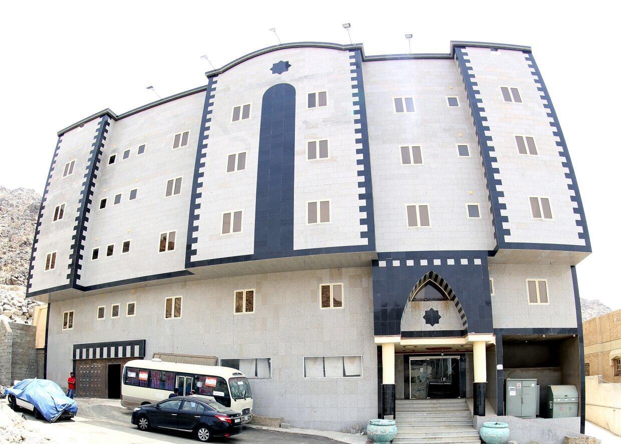 Al Nozol Al Malakia