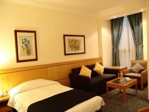 Al Shoula Hotel
