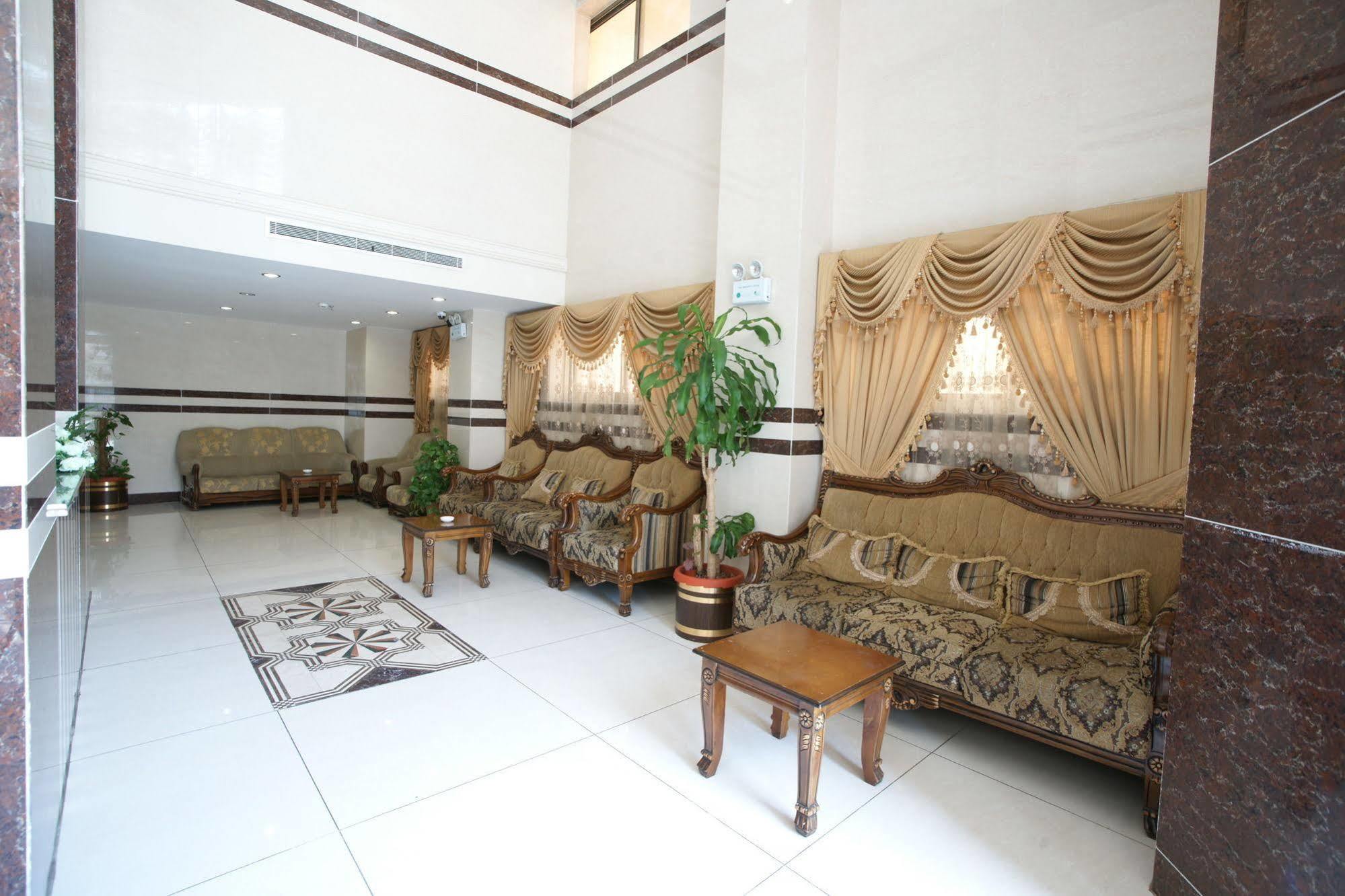 Al Azhar Nuzhah Mecca