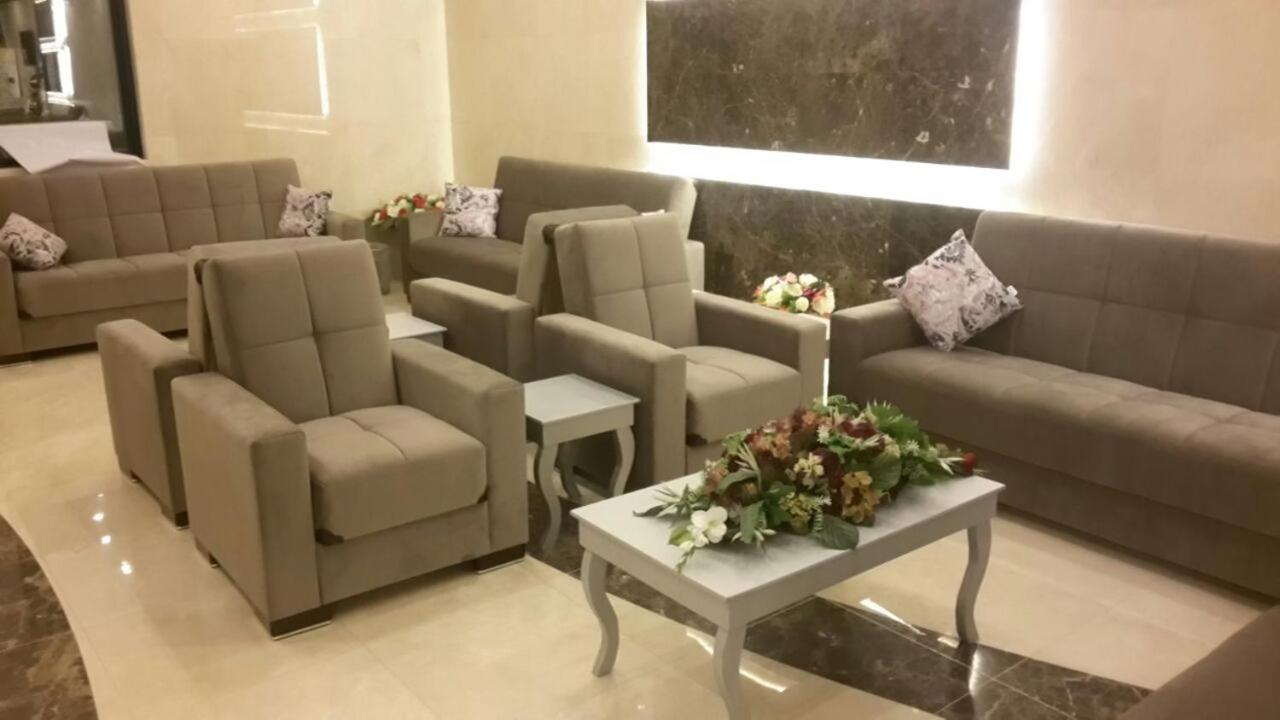 Zewar Al Mashaer Al Qasr